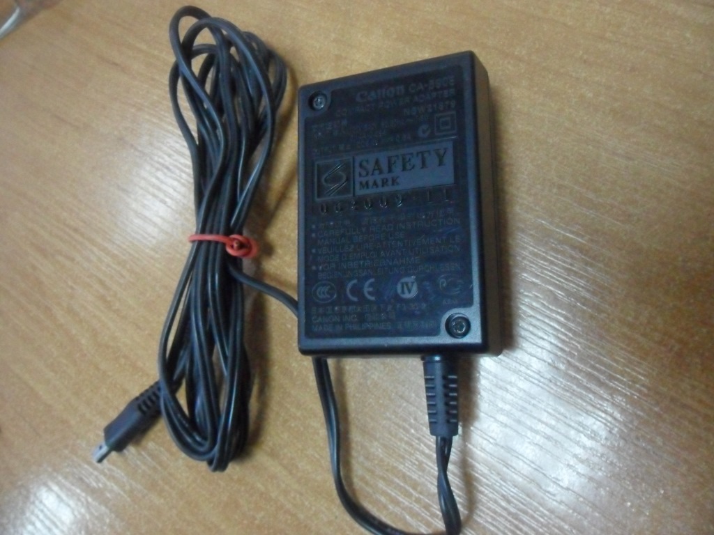 Canon CA-590E